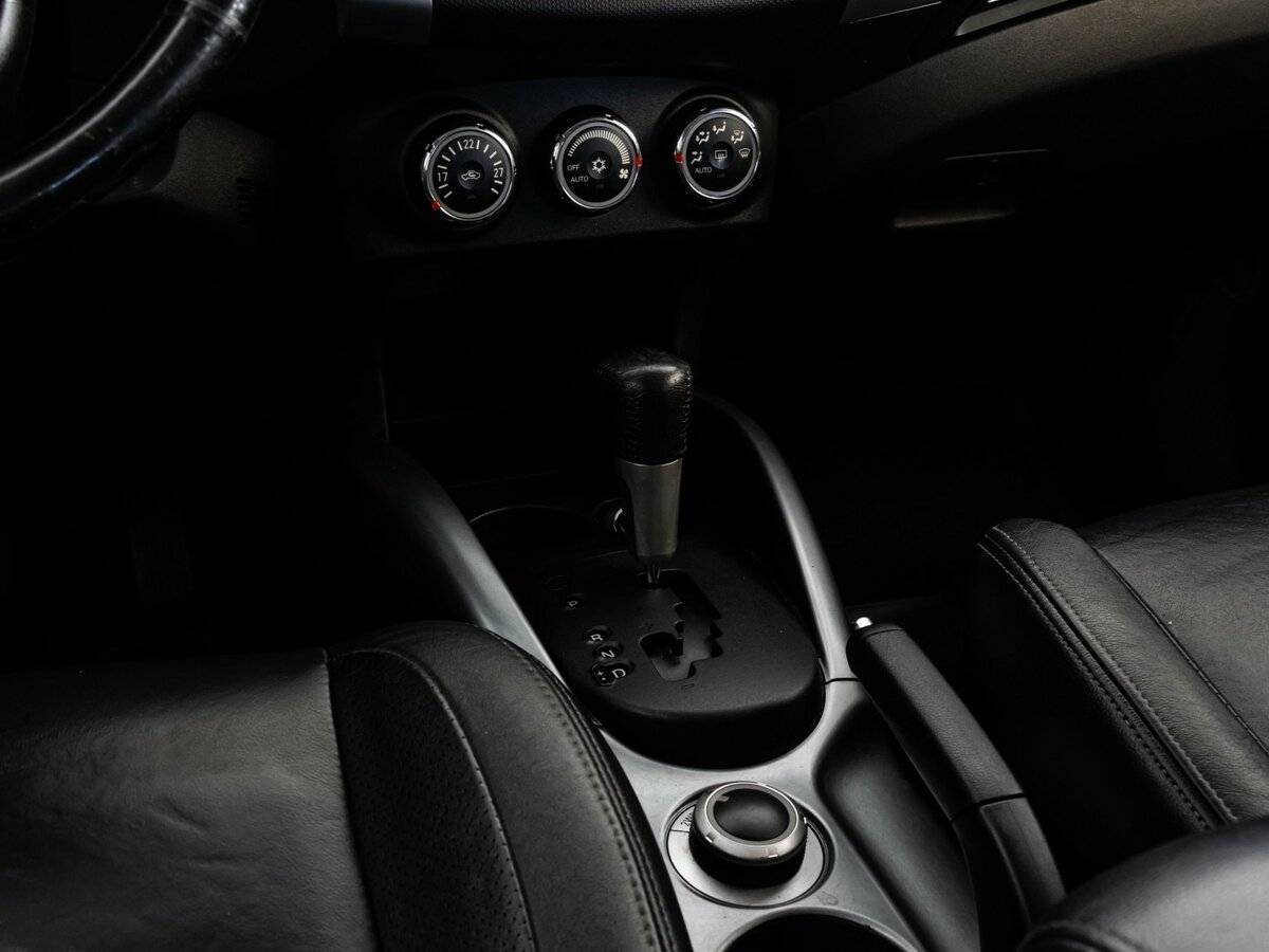 Mitsubishi Outlander с пробегом — 2010 год. Фото: #10