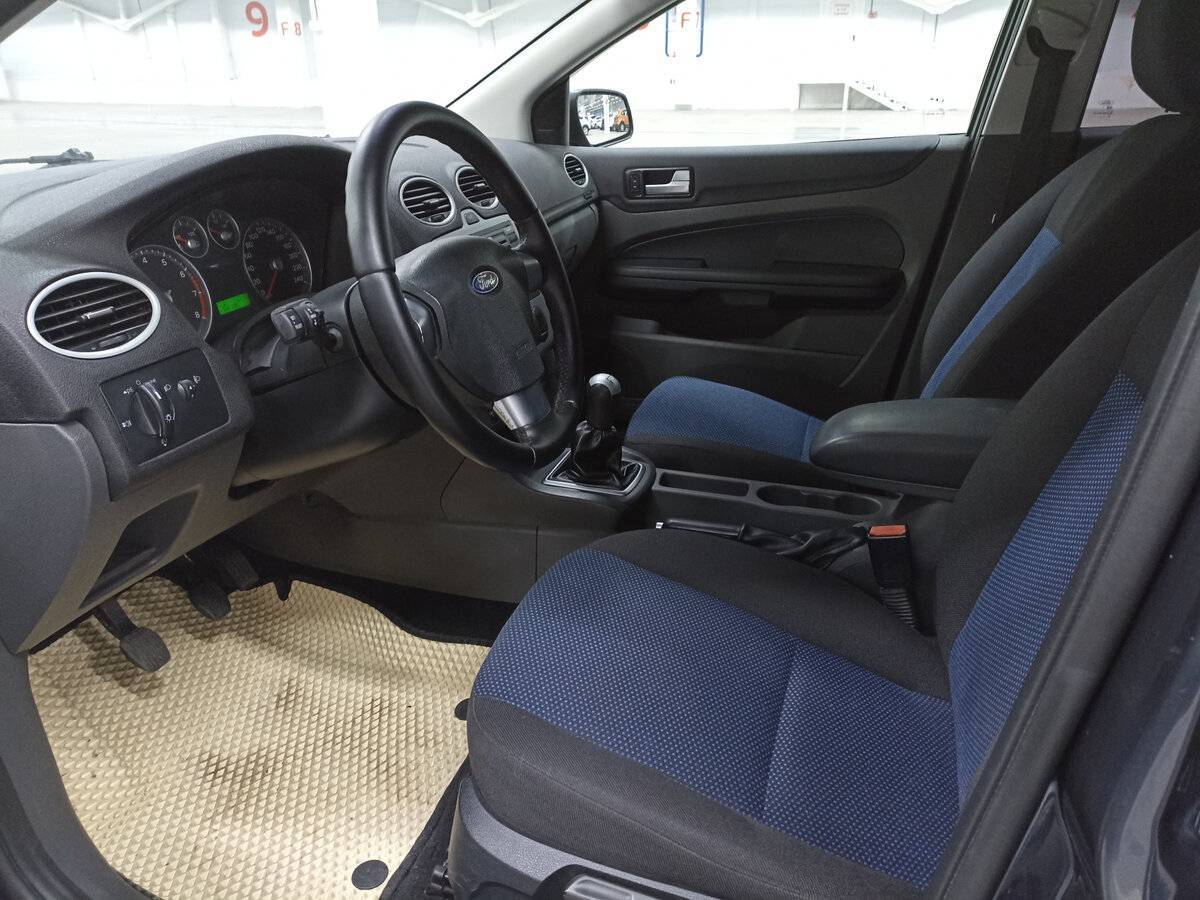 Ford Focus с пробегом — 2006 год. Фото: #15