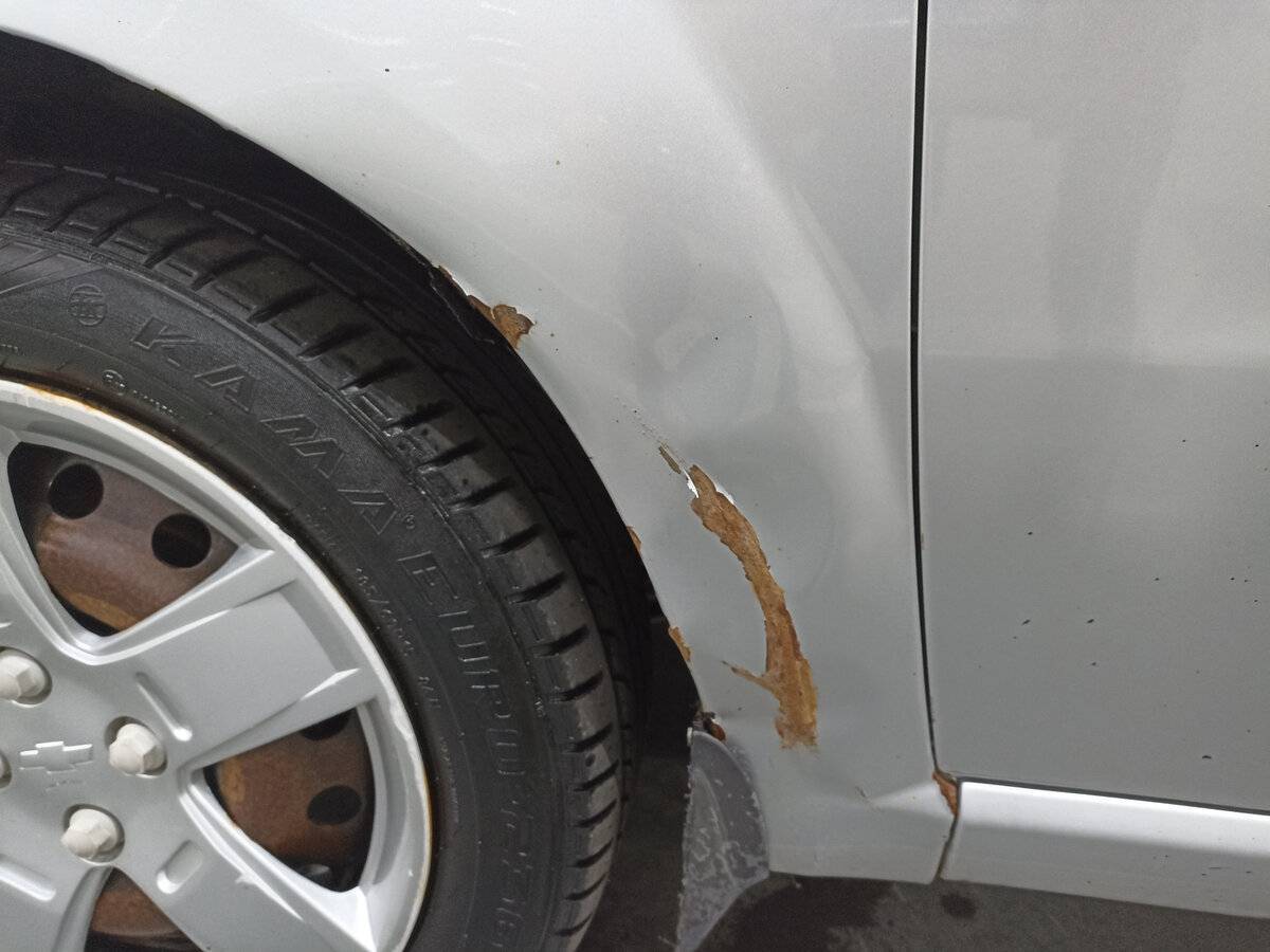 Chevrolet Aveo с пробегом — 2010 год. Фото: #18