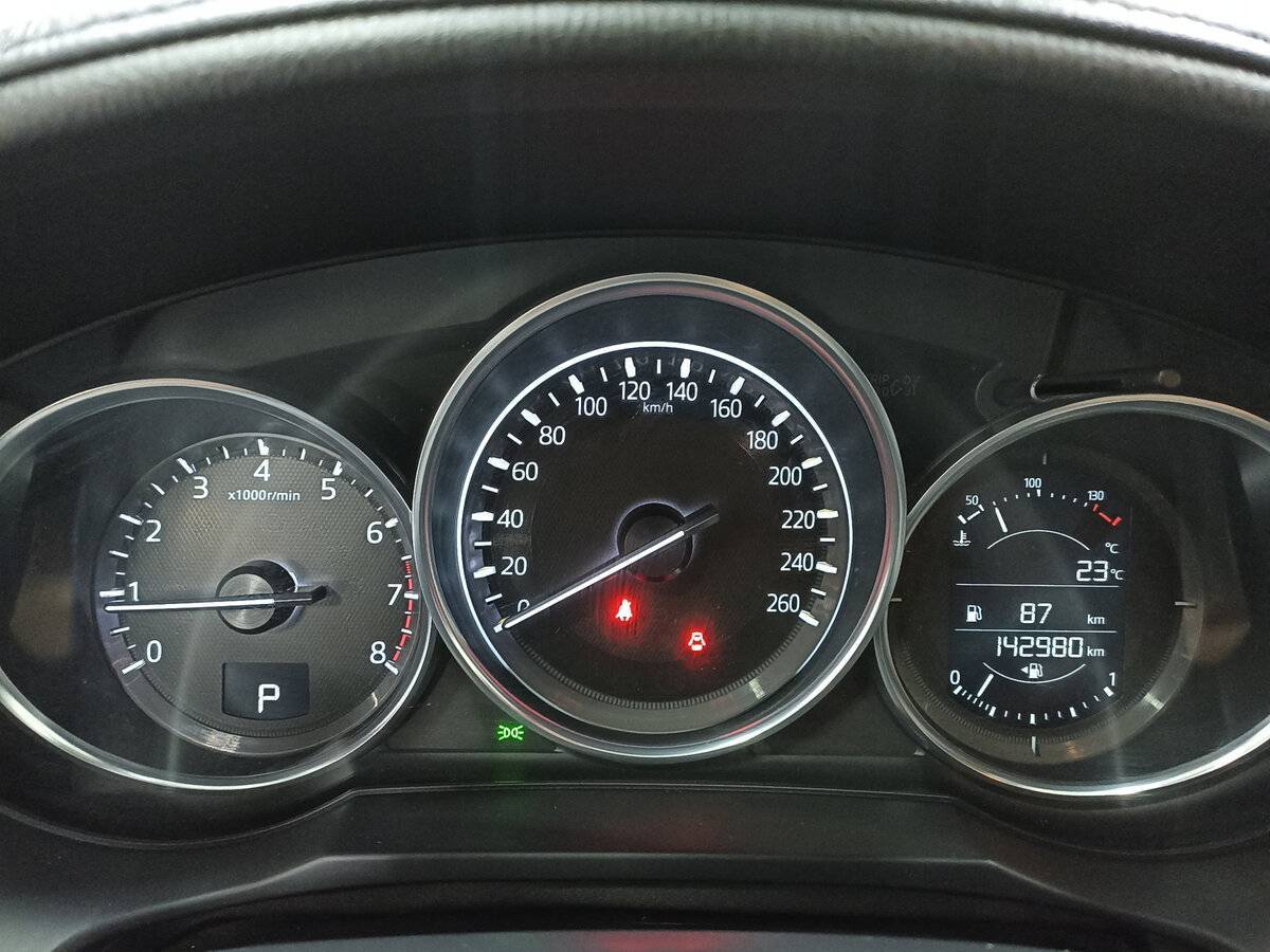 Mazda 6 с пробегом — 2017 год. Фото: #12