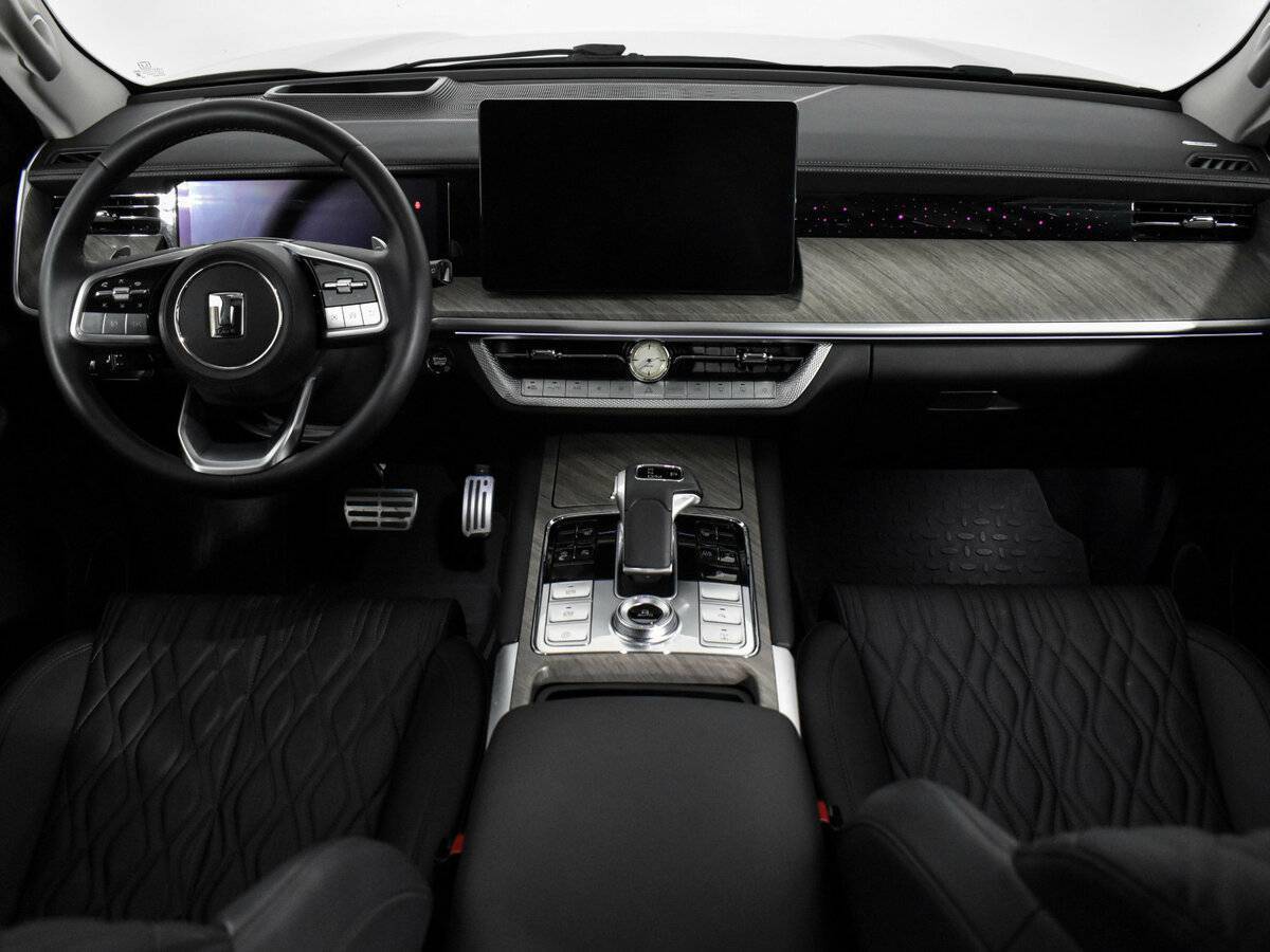 Tank 500 с пробегом — 2023 год. Фото: #16