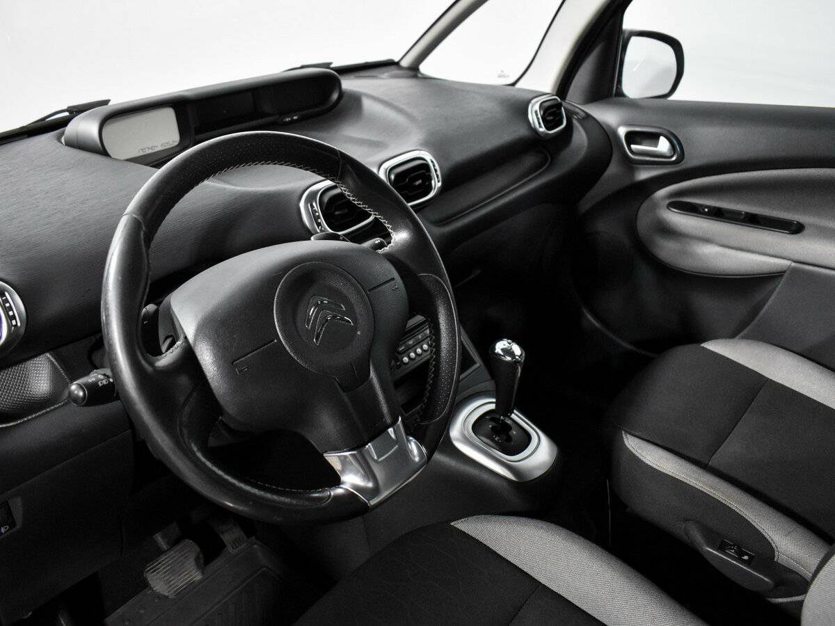 Citroen C3 Picasso с пробегом — 2013 год. Фото: #8
