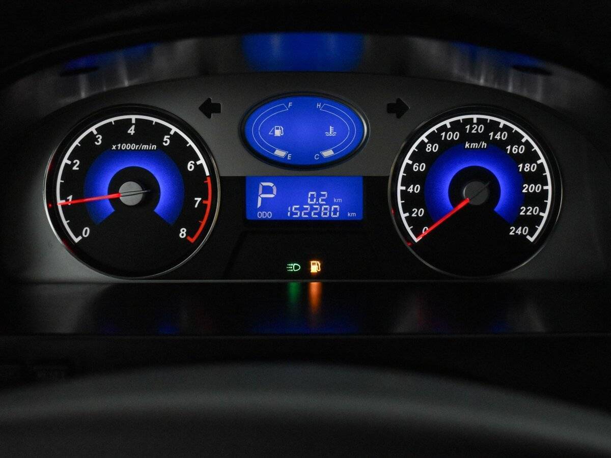 Geely Emgrand EC7 с пробегом — 2013 год. Фото: #16