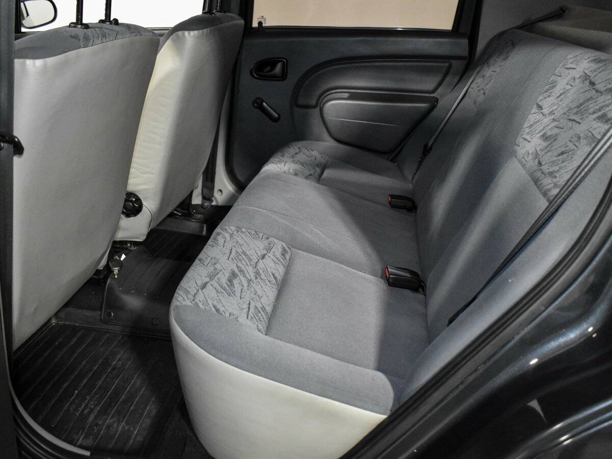 Renault Logan с пробегом — 2008 год. Фото: #13