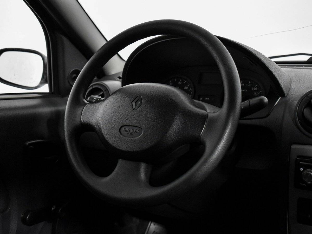 Renault Logan с пробегом — 2008 год. Фото: #14