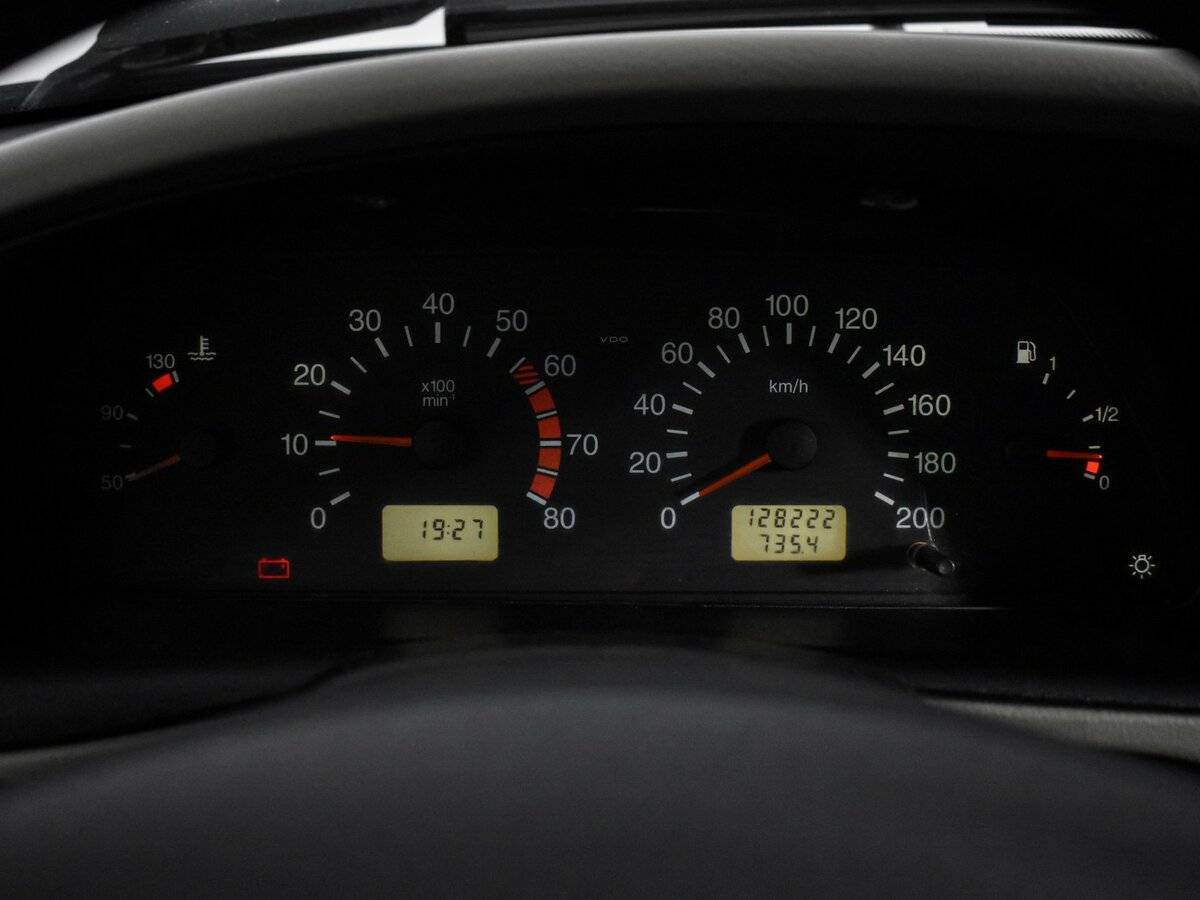 Chevrolet Niva с пробегом — 2005 год. Фото: #15