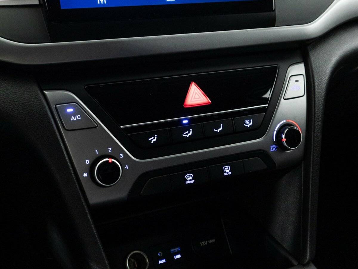 Hyundai Elantra с пробегом — 2016 год. Фото: #15