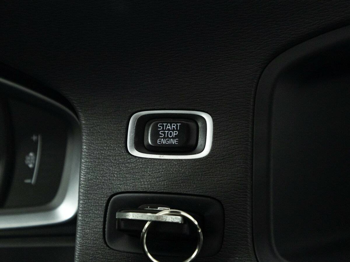 Volvo V60 Cross Country с пробегом — 2018 год. Фото: #14