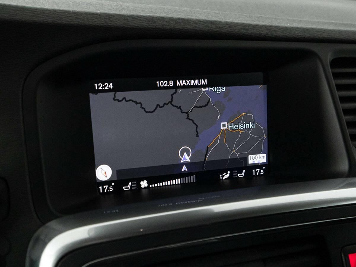 Volvo V60 Cross Country с пробегом — 2018 год. Фото: #15