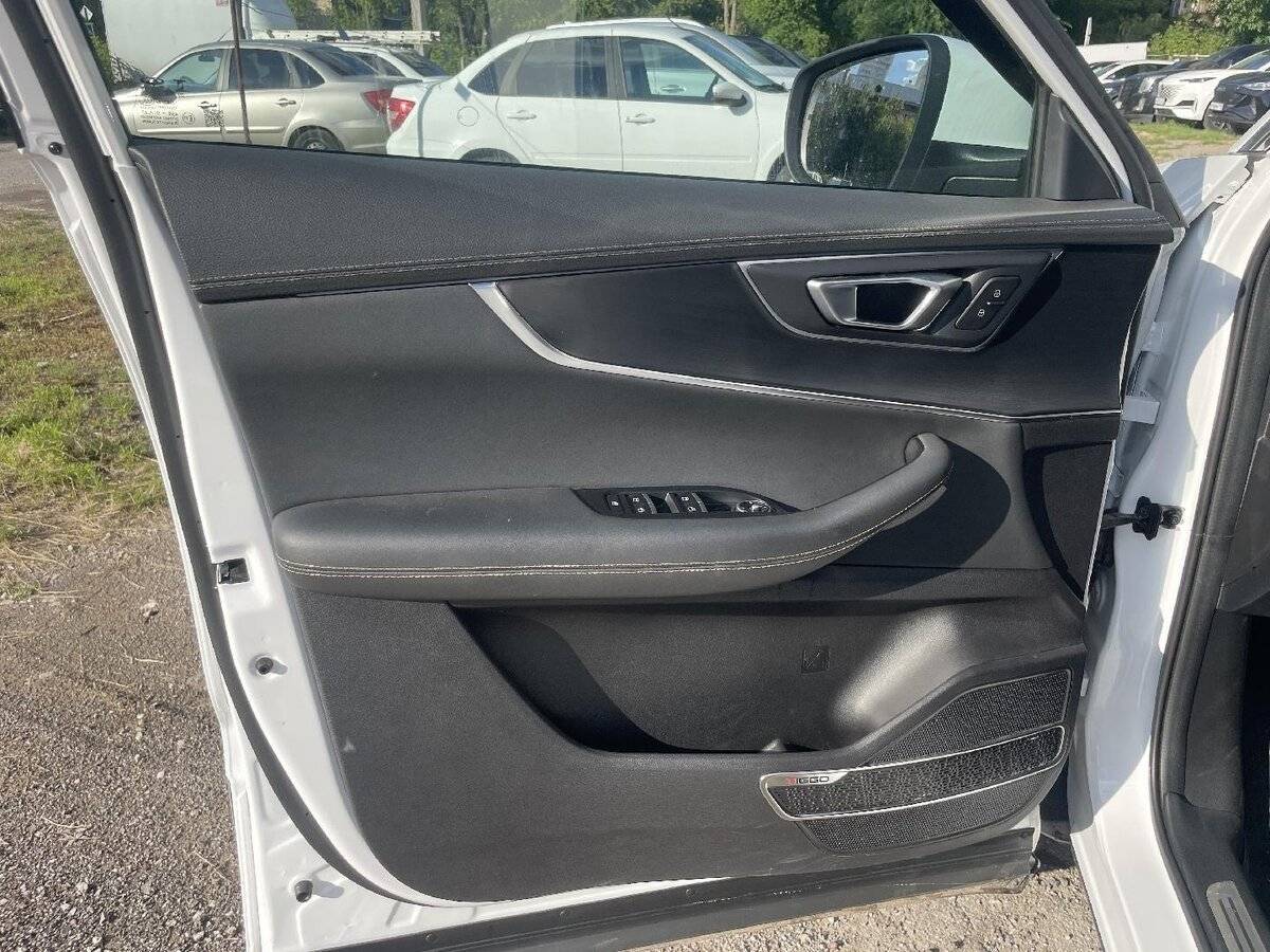 Chery Tiggo 8 с пробегом — 2023 год. Фото: #8