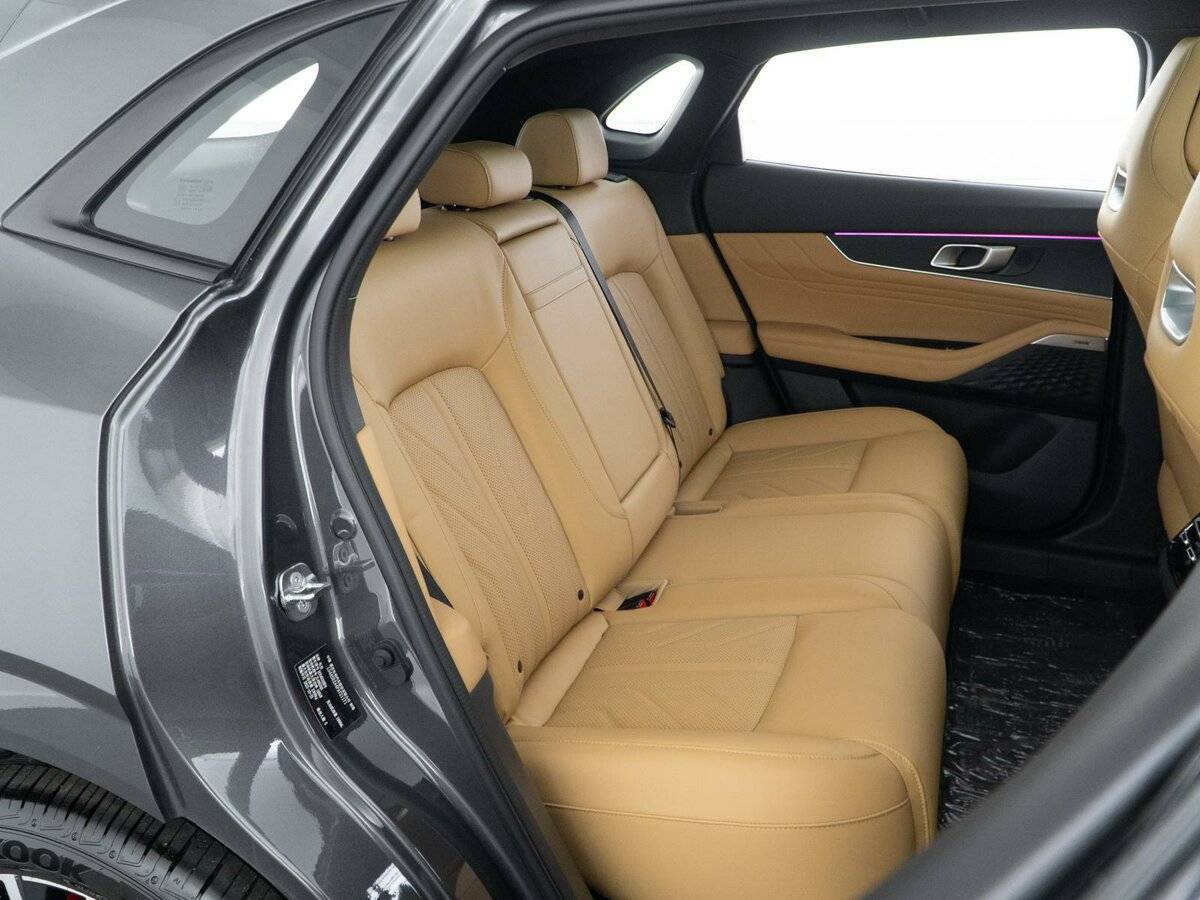 Changan UNI-K с пробегом — 2023 год. Фото: #6