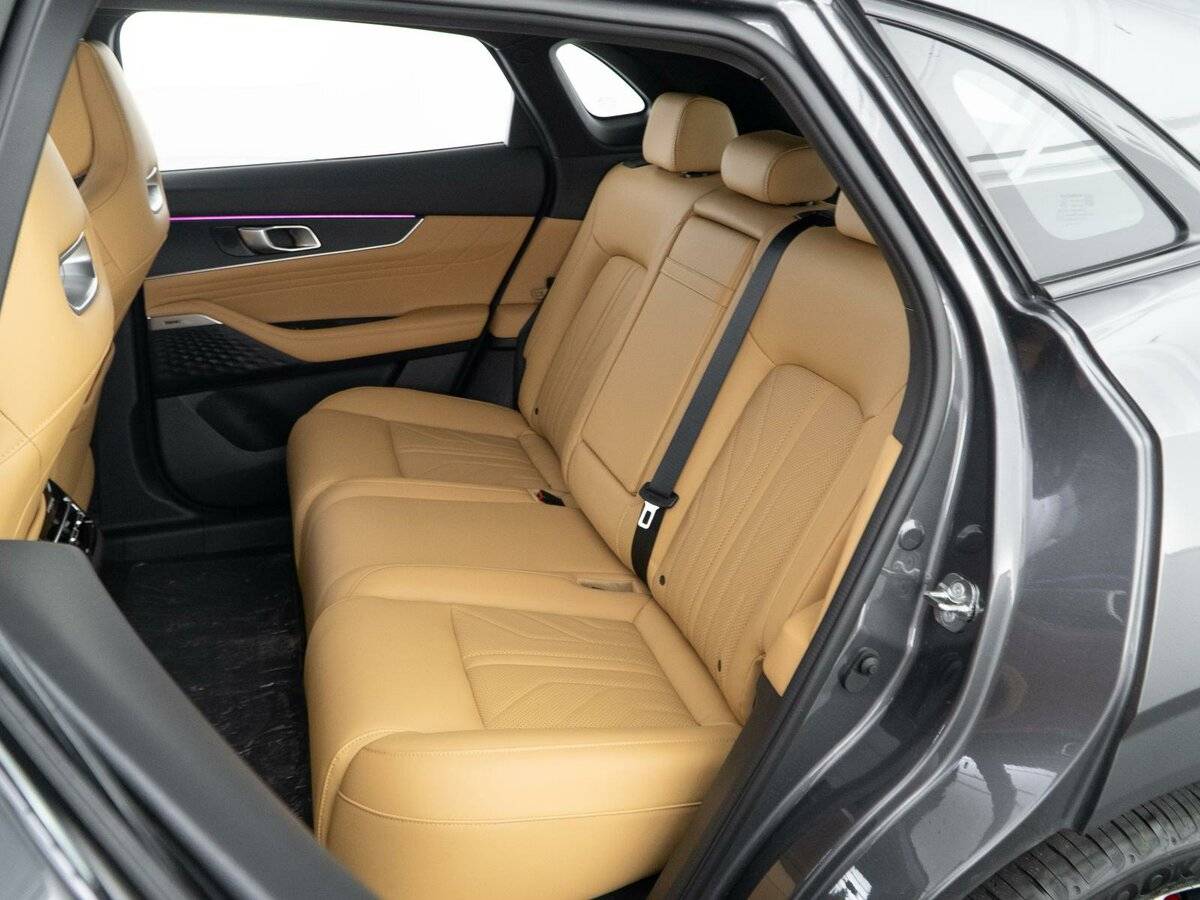 Changan UNI-K с пробегом — 2023 год. Фото: #8