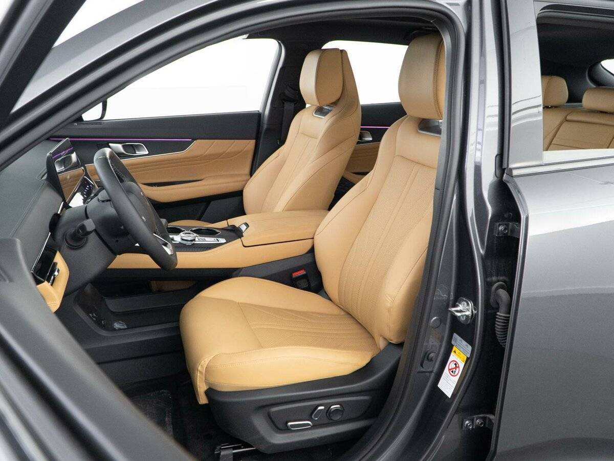 Changan UNI-K с пробегом — 2023 год. Фото: #9