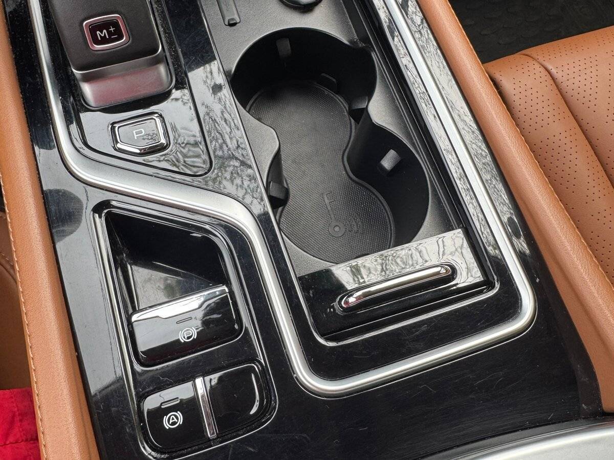 FAW Bestune T99 с пробегом — 2023 год. Фото: #15