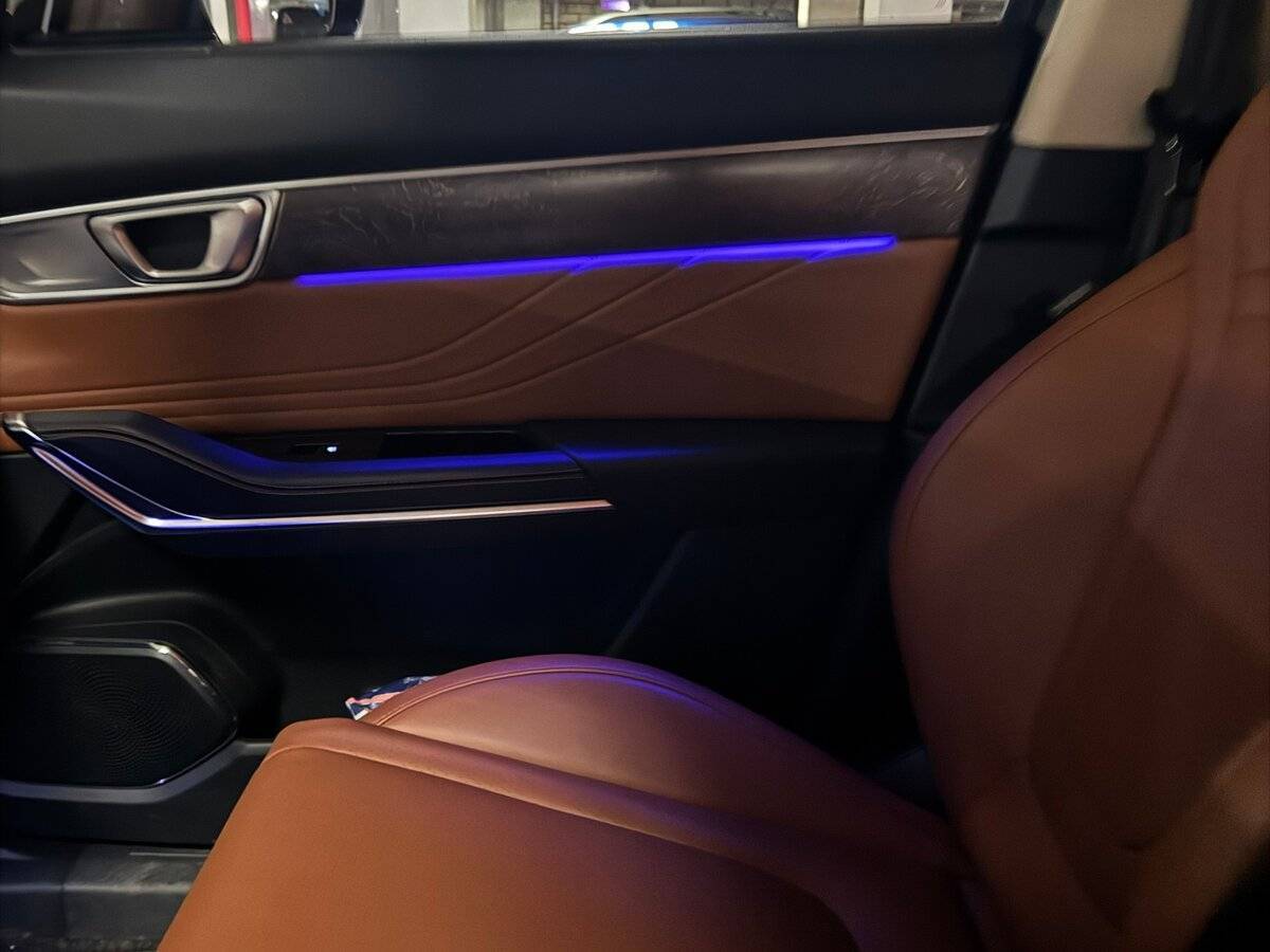 FAW Bestune T99 с пробегом — 2023 год. Фото: #17