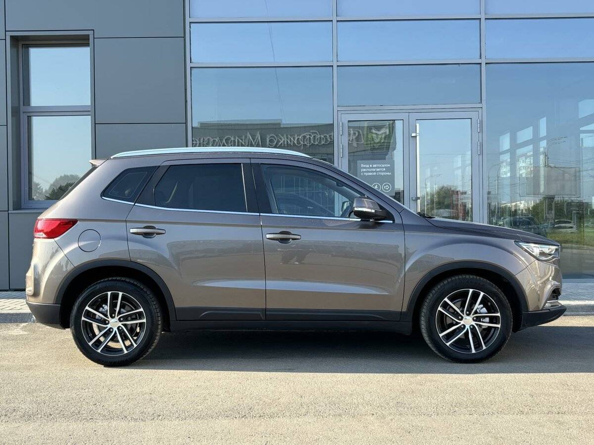 FAW Besturn X40 с пробегом — 2019 год. Фото: #4