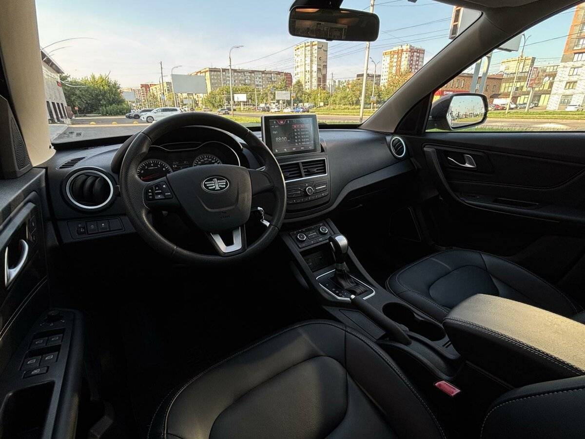 FAW Besturn X40 с пробегом — 2019 год. Фото: #5