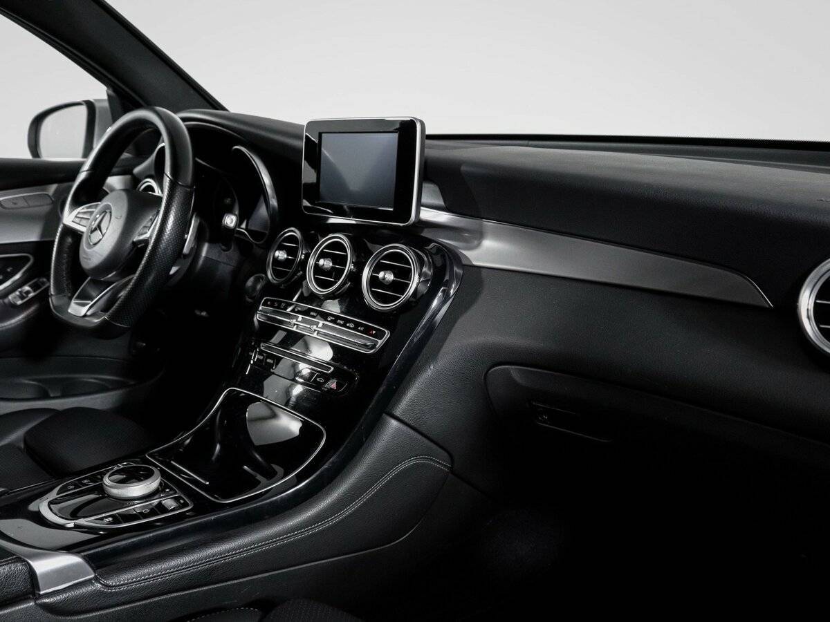 Mercedes-Benz GLC Coupe с пробегом — 2017 год. Фото: #8