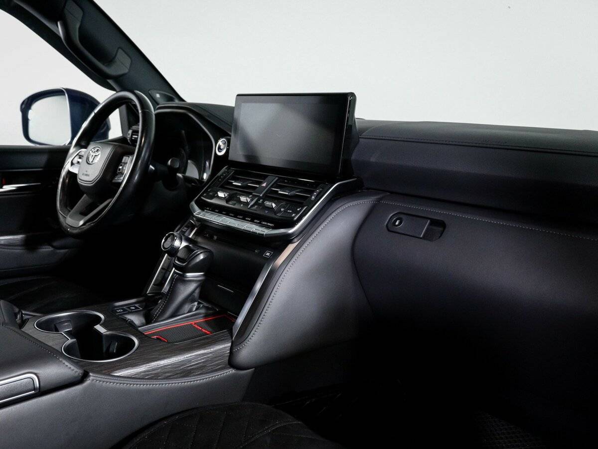 Toyota Land Cruiser с пробегом — 2021 год. Фото: #8