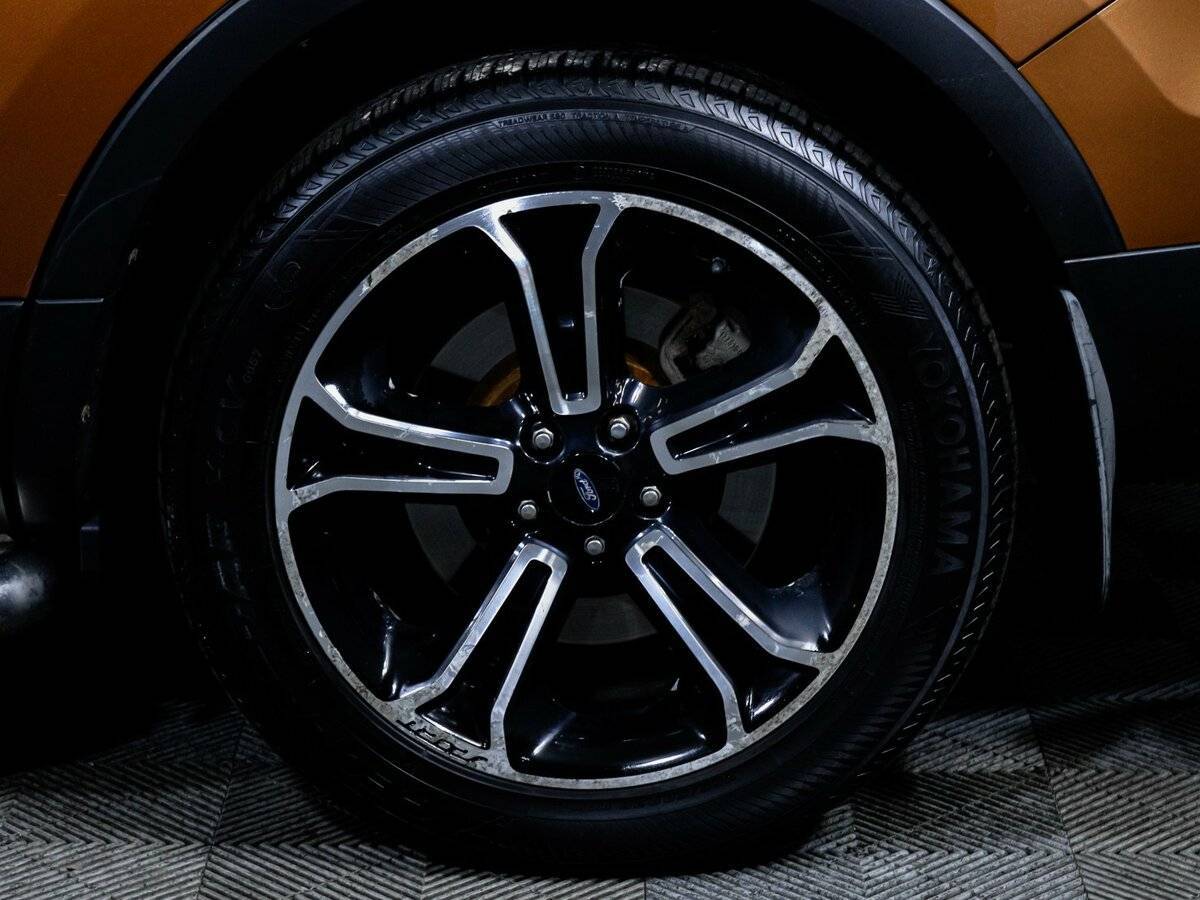 Ford Explorer с пробегом — 2013 год. Фото: #13