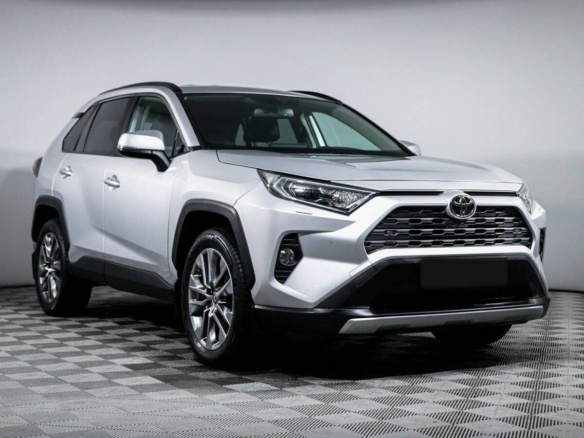 Toyota RAV4 с пробегом — 2021 год. Фото: #2