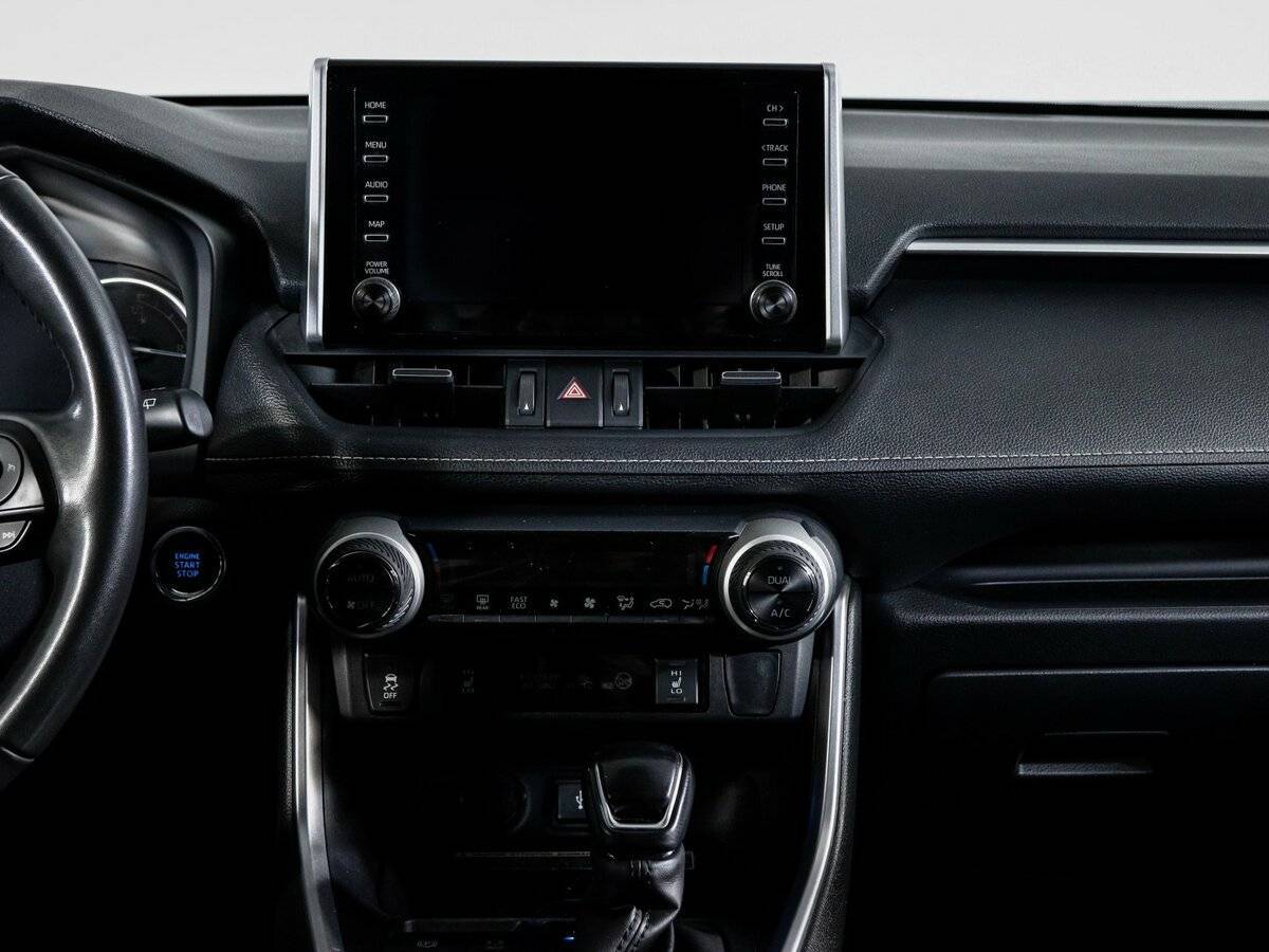 Toyota RAV4 с пробегом — 2021 год. Фото: #12