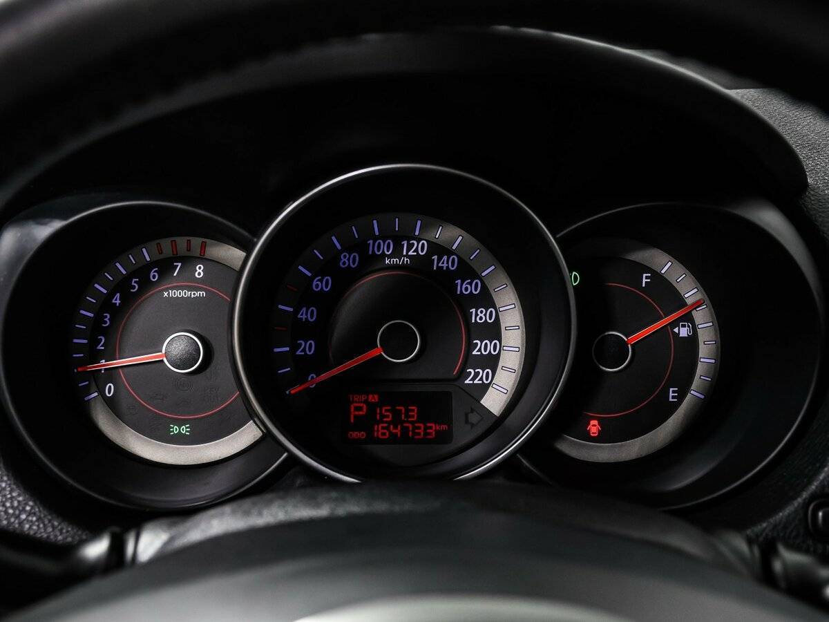 Kia Cerato с пробегом — 2010 год. Фото: #9