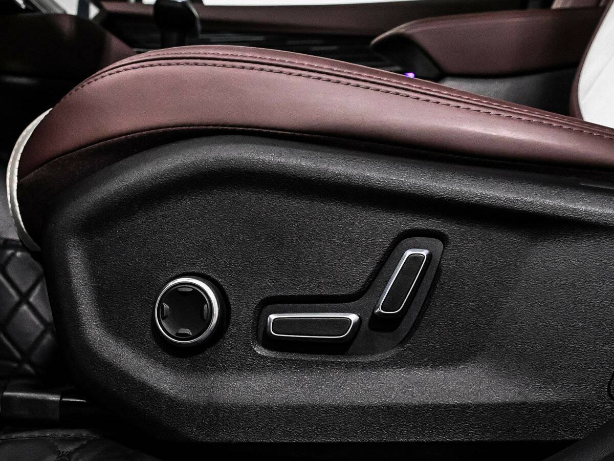 Geely Monjaro с пробегом — 2023 год. Фото: #17