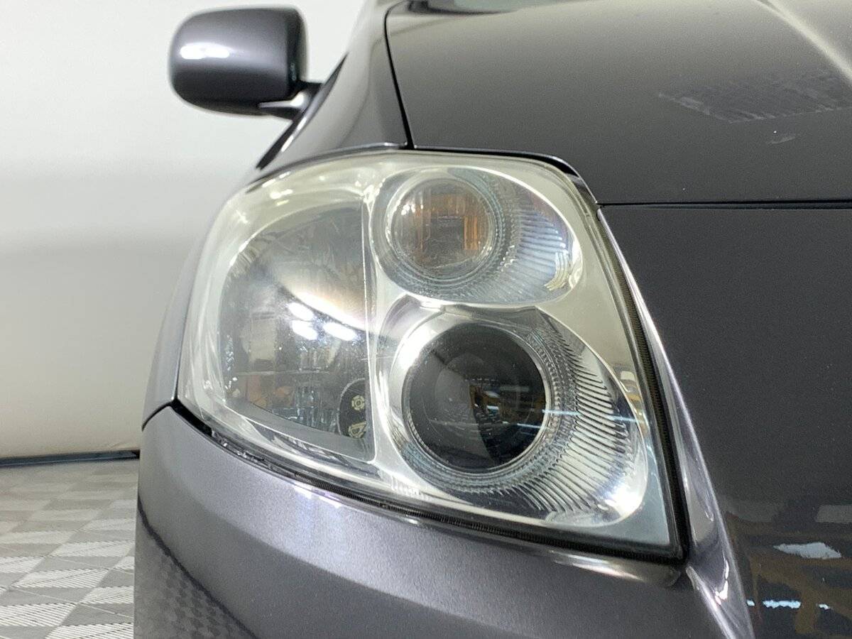 Toyota Auris с пробегом — 2007 год. Фото: #9