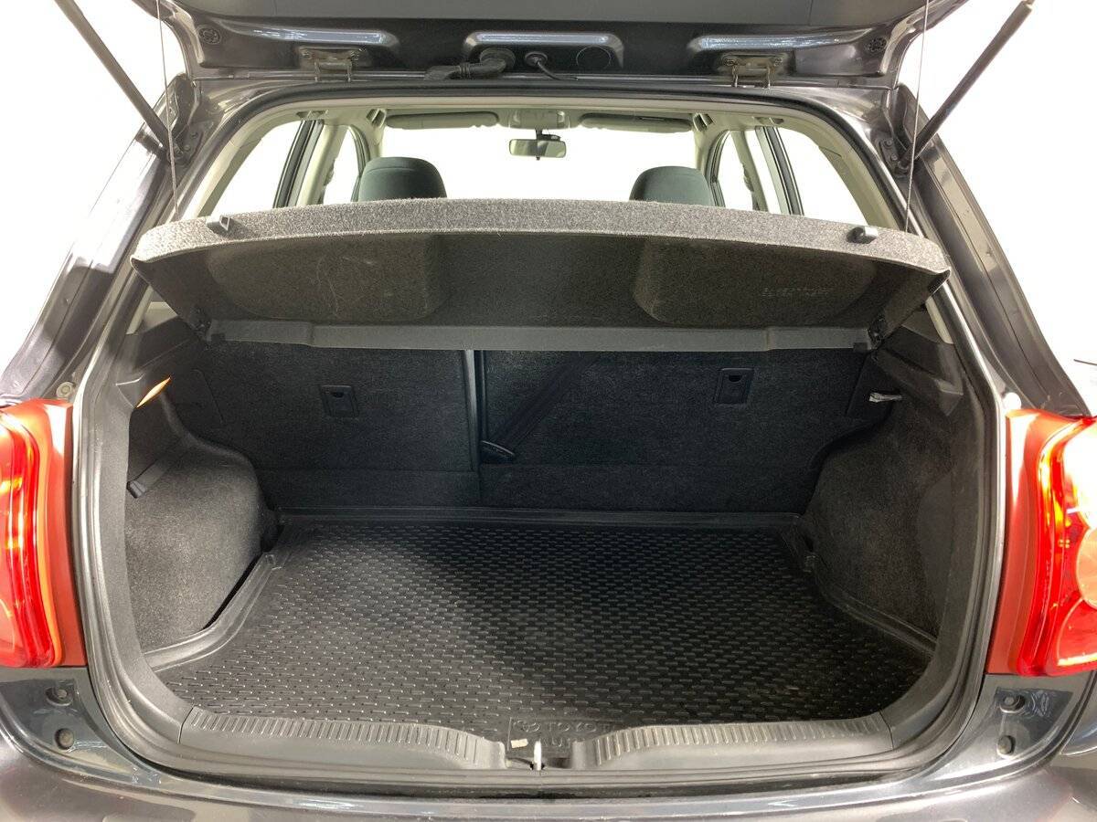 Toyota Auris с пробегом — 2007 год. Фото: #18