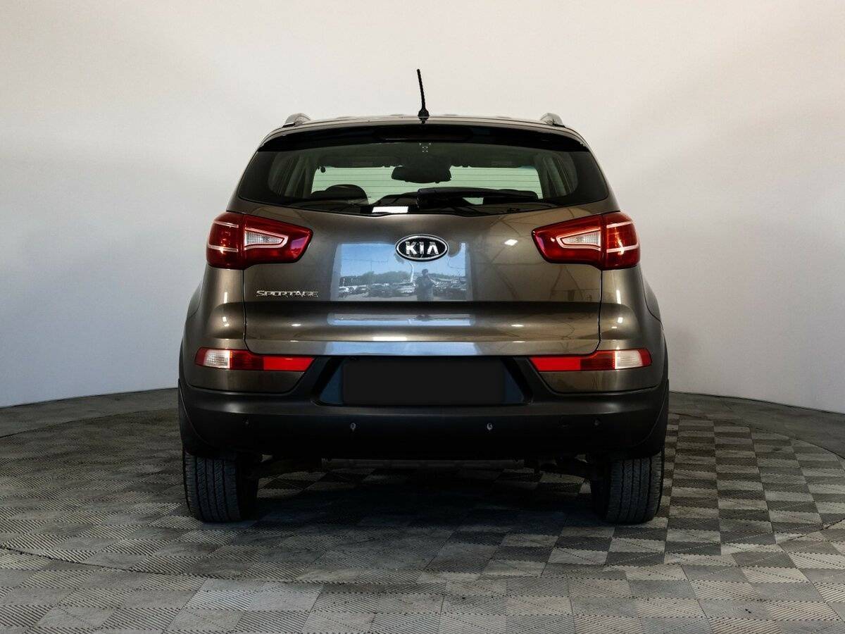 Kia Sportage с пробегом — 2010 год. Фото: #4