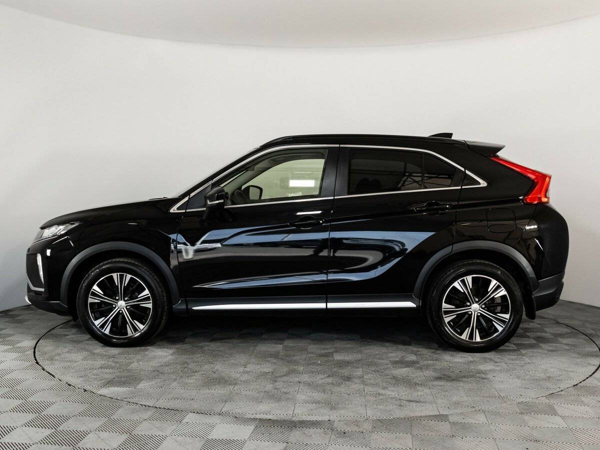 Mitsubishi Eclipse Cross с пробегом — 2018 год. Фото: #8
