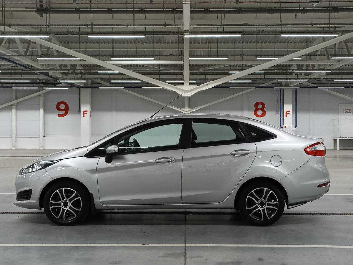 Ford Fiesta с пробегом — 2015 год. Фото: #7
