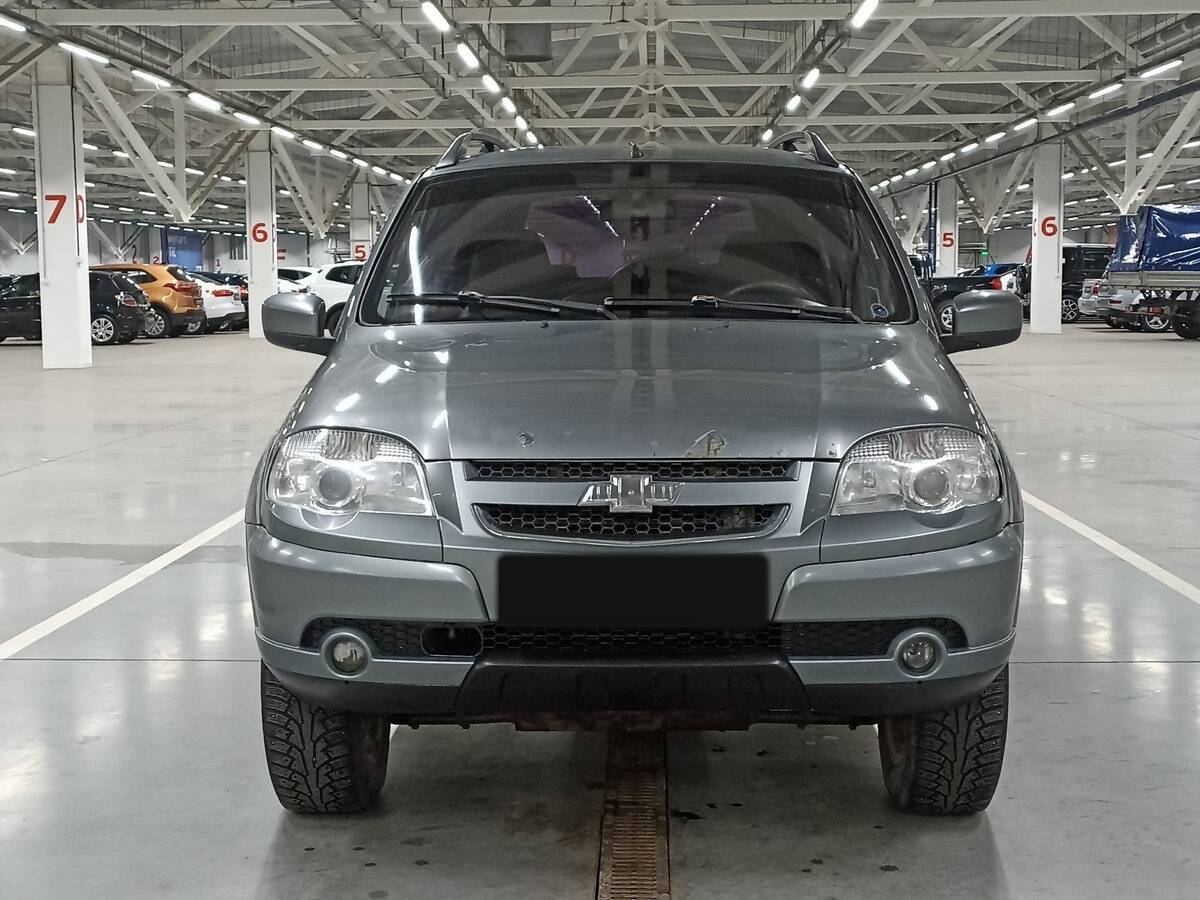 Chevrolet Niva с пробегом — 2012 год. Фото: #1