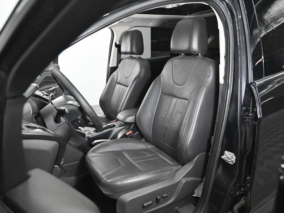 Ford Kuga с пробегом — 2014 год. Фото: #5