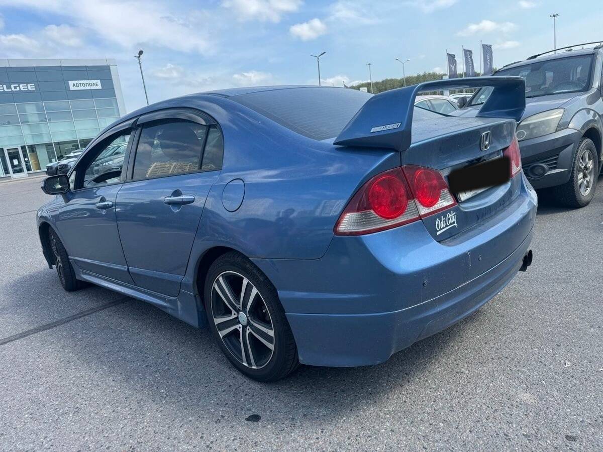 Honda Civic с пробегом — 2007 год. Фото: #2