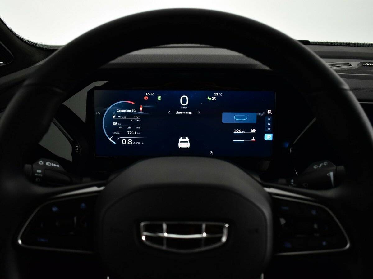 Geely Monjaro с пробегом — 2024 год. Фото: #10