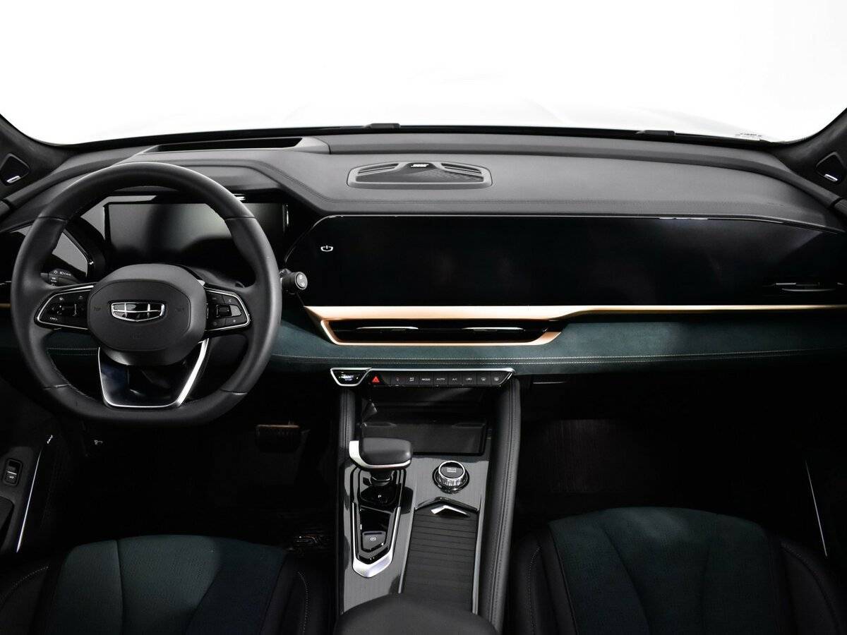 Geely Monjaro с пробегом — 2024 год. Фото: #11