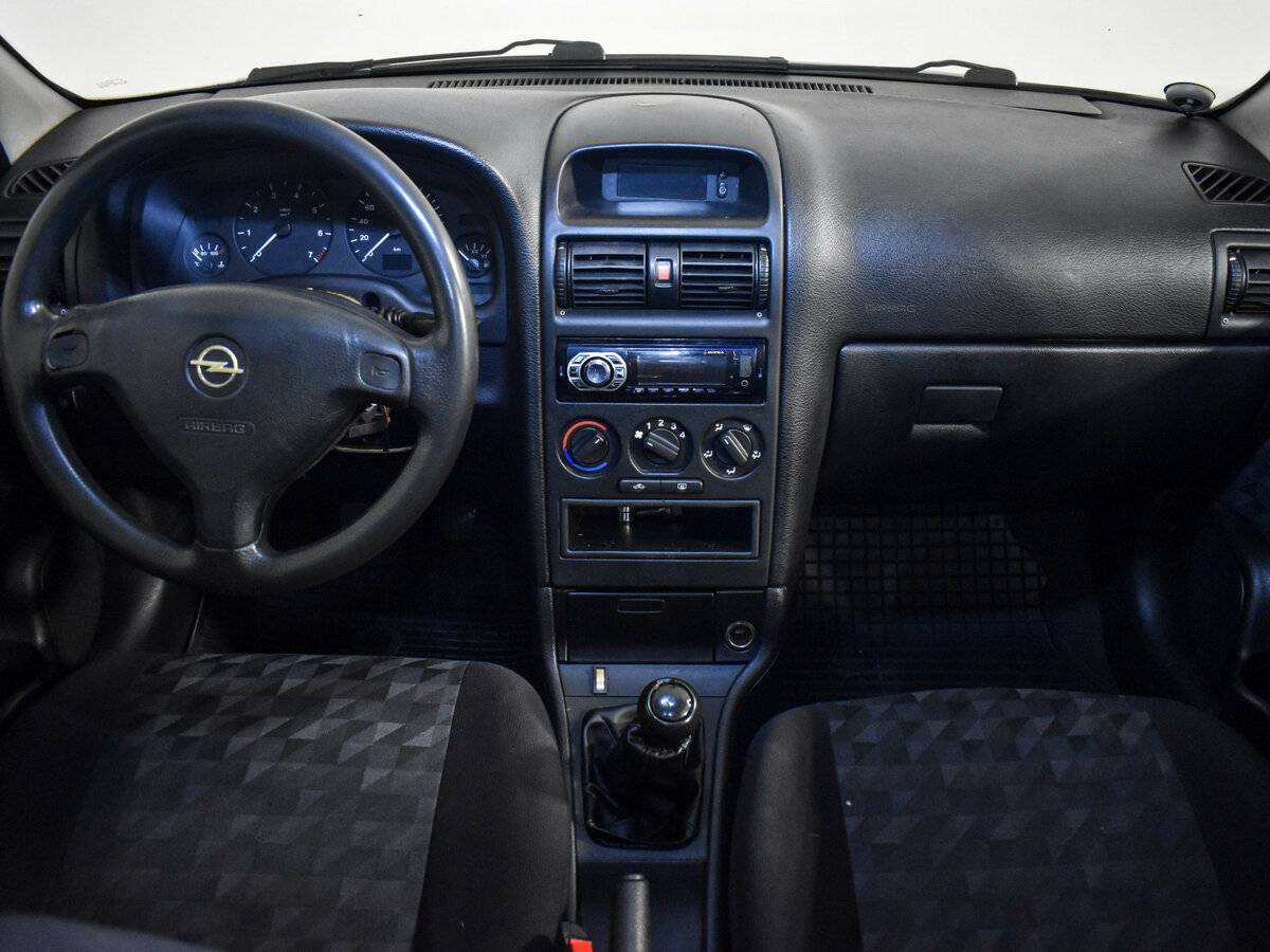 Opel Astra с пробегом — 1998 год. Фото: #11