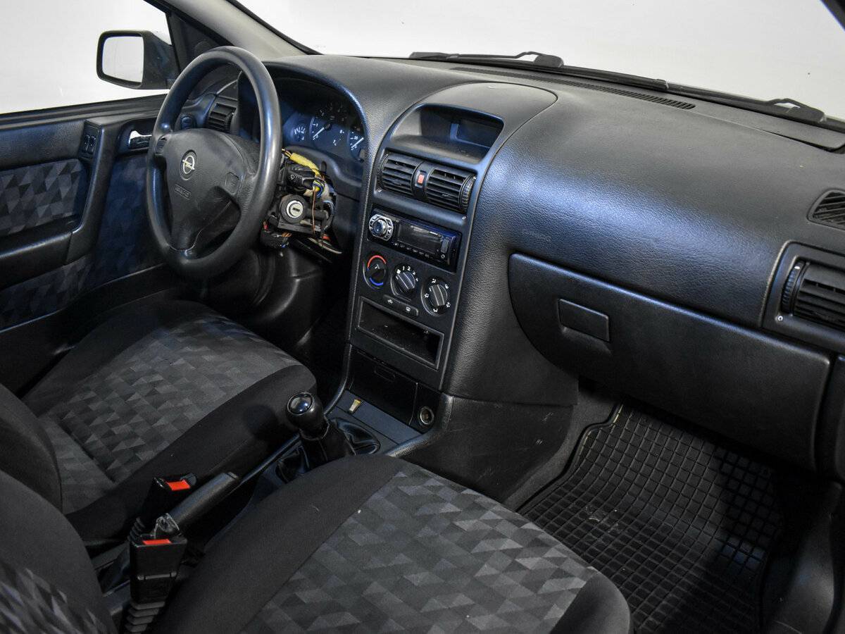 Opel Astra с пробегом — 1998 год. Фото: #12