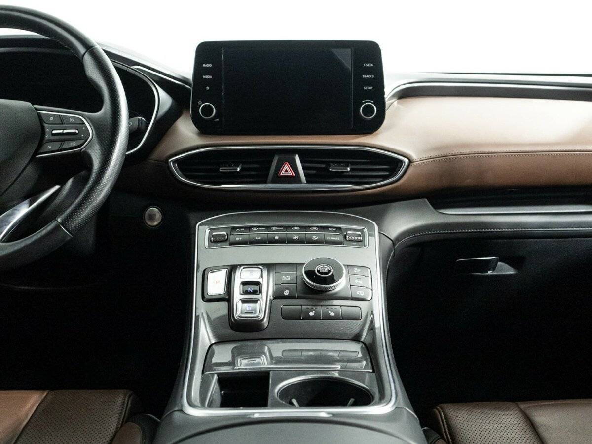 Hyundai Santa Fe с пробегом — 2021 год. Фото: #13