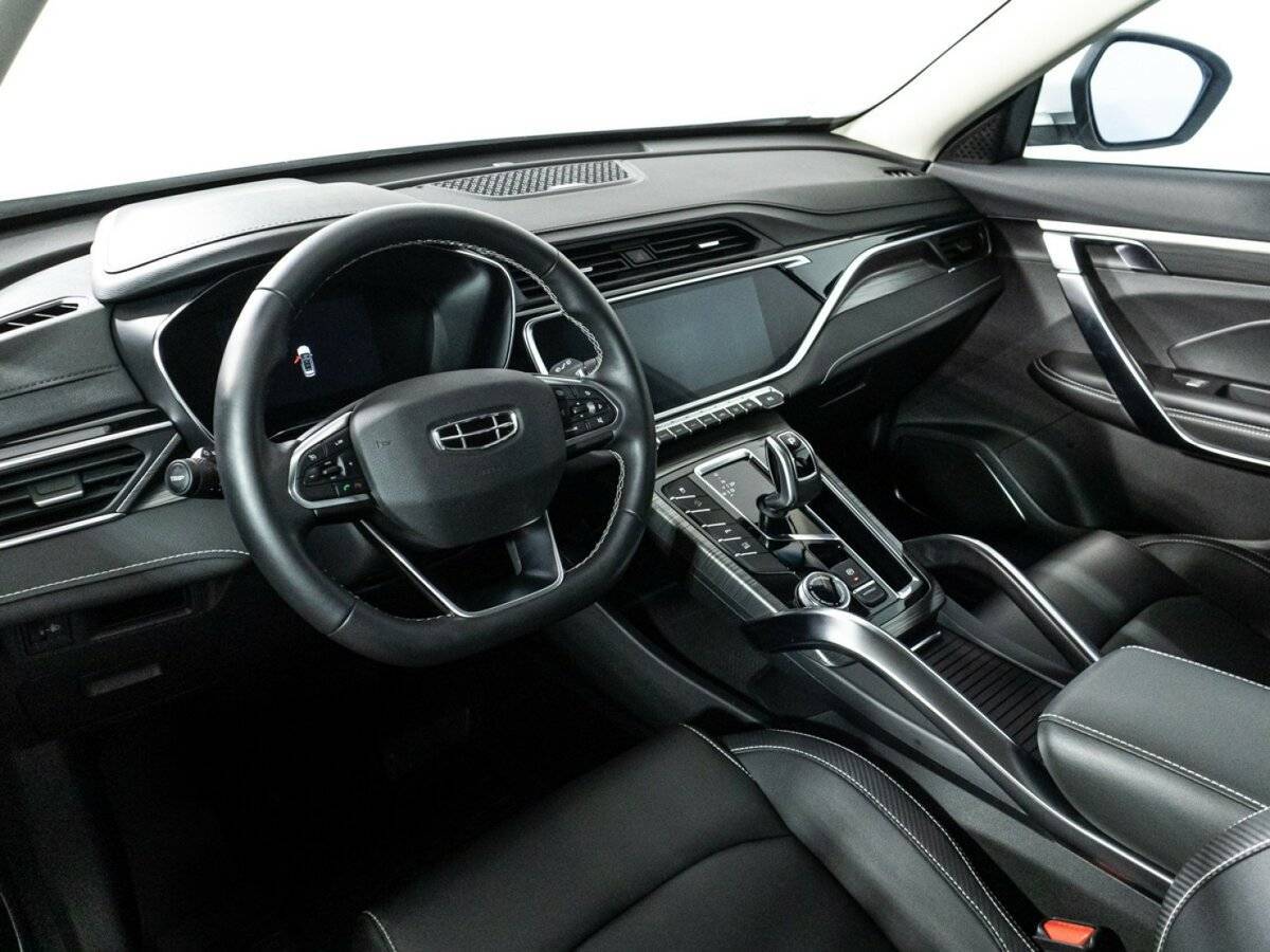 Geely Atlas Pro с пробегом — 2023 год. Фото: #10