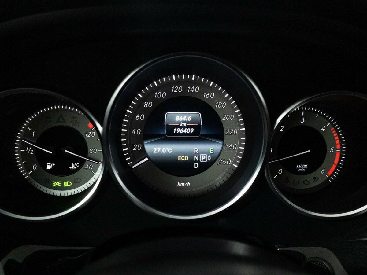 Mercedes-Benz CLS с пробегом — 2015 год. Фото: #11