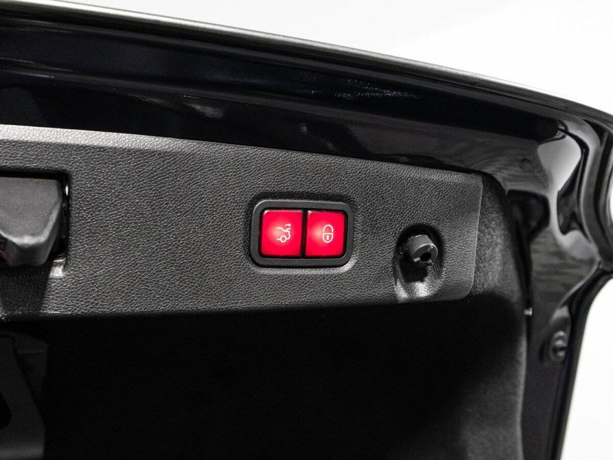 Mercedes-Benz CLS с пробегом — 2015 год. Фото: #15