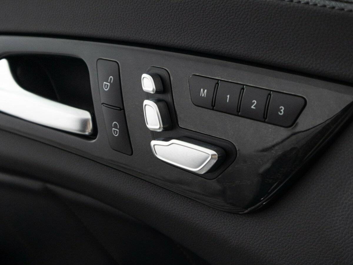 Mercedes-Benz CLS с пробегом — 2015 год. Фото: #19