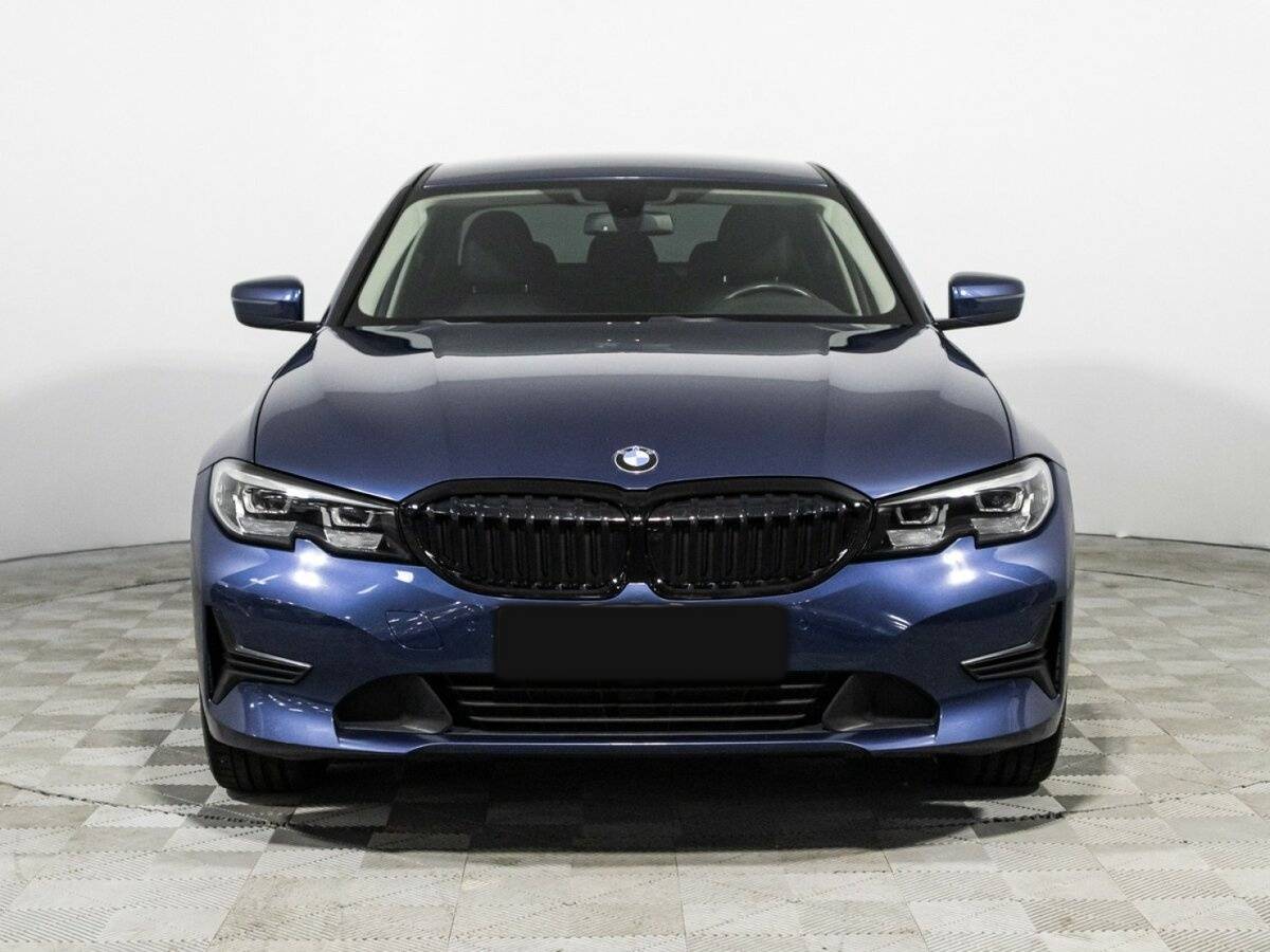 BMW 3 серии с пробегом — 2020 год. Фото: #1