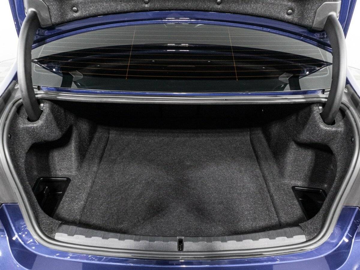 BMW 3 серии с пробегом — 2020 год. Фото: #14