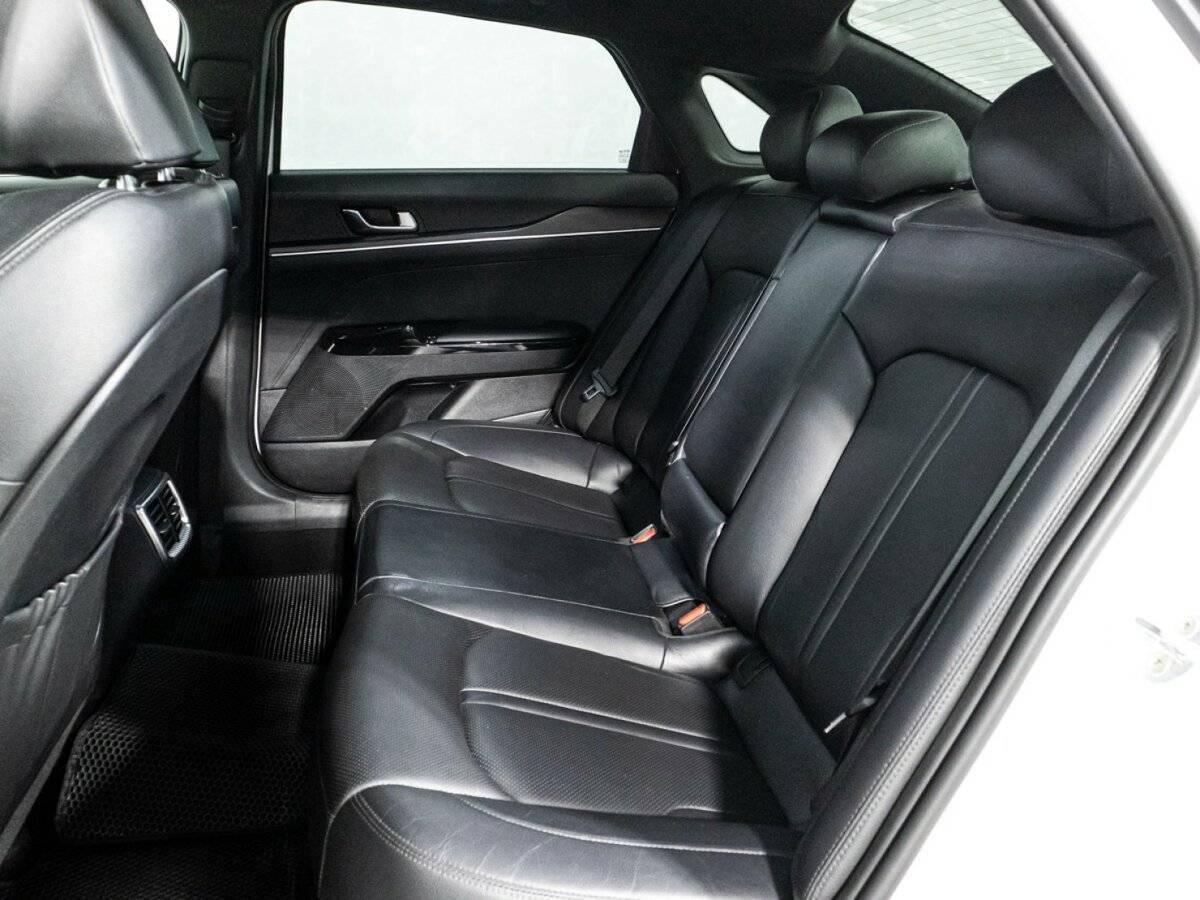 Kia K5 с пробегом — 2021 год. Фото: #9