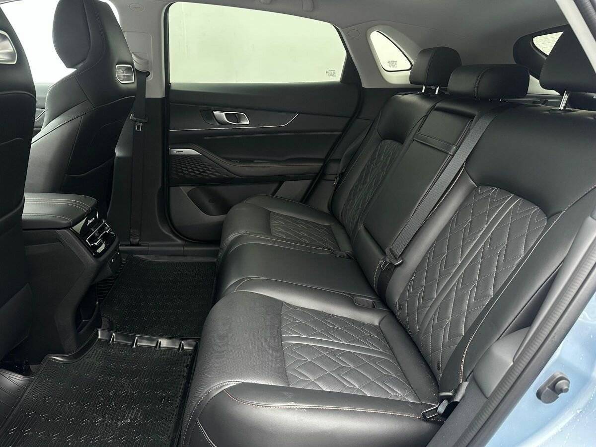 Changan UNI-K с пробегом — 2024 год. Фото: #9