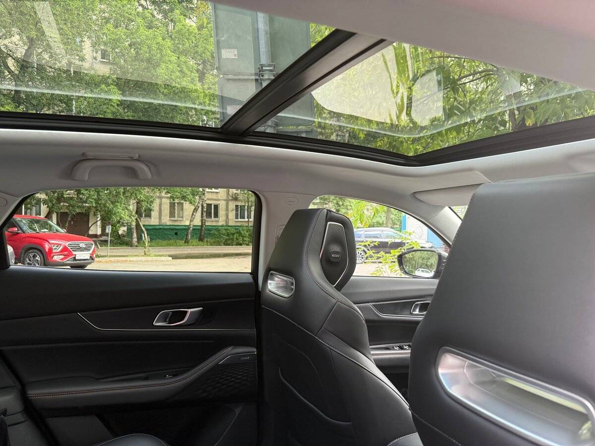 Changan UNI-K с пробегом — 2024 год. Фото: #6